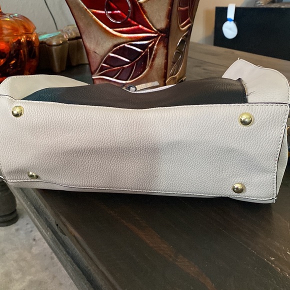 Satchel w/ Pouch - Picture 3 of 6